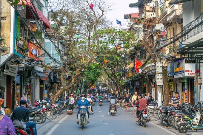 Foreign visitor recommends 7 “must-try” travel experiences in Vietnam’s capital 3933-22